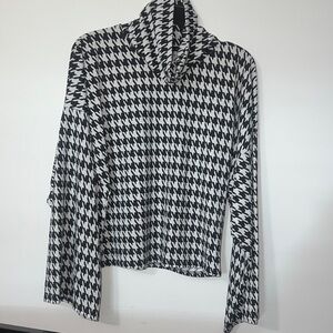 PrettyLittleThing Monochrome Houndstooth Blouse